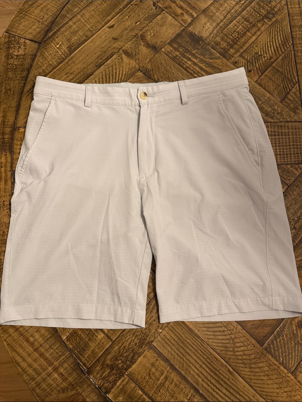Greg Norman Men's Light Gray Casual Shorts